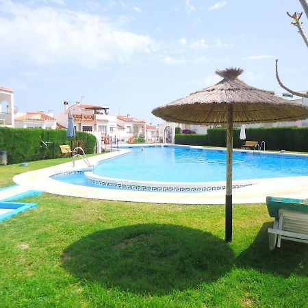 Vila Peperent Casa Pino Nerja Exteriér fotografie