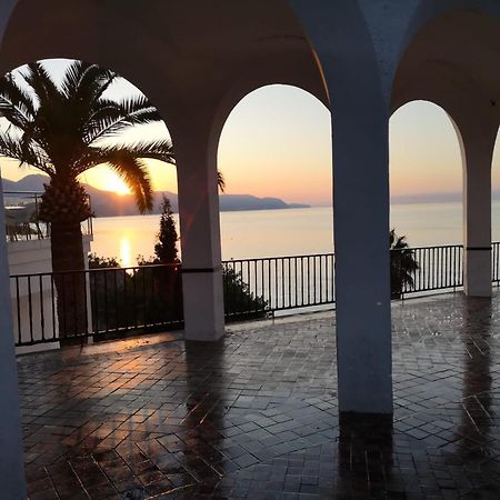 Vila Peperent Casa Pino Nerja Exteriér fotografie