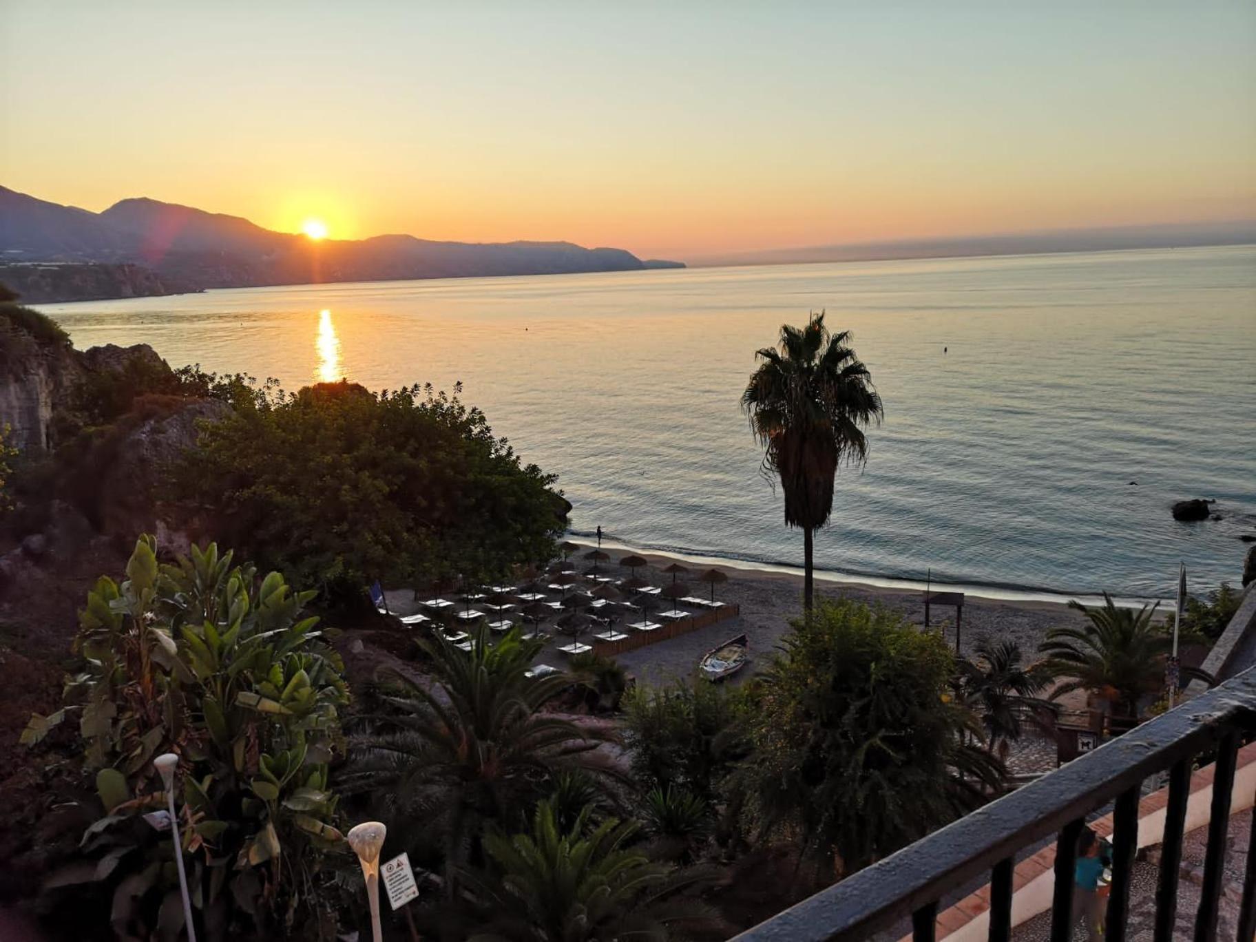 Vila Peperent Casa Pino Nerja Exteriér fotografie